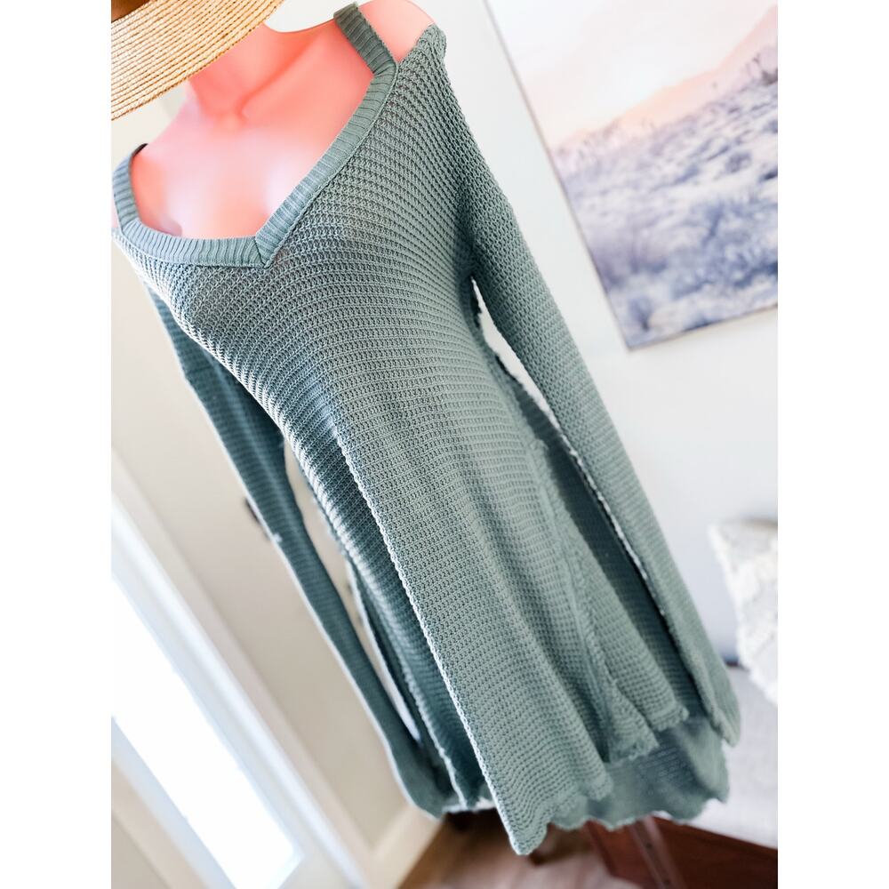 Still Meadows & Sea Glass Skies cold shoulder textural knit long tunic sweater - Picture 3 of 6